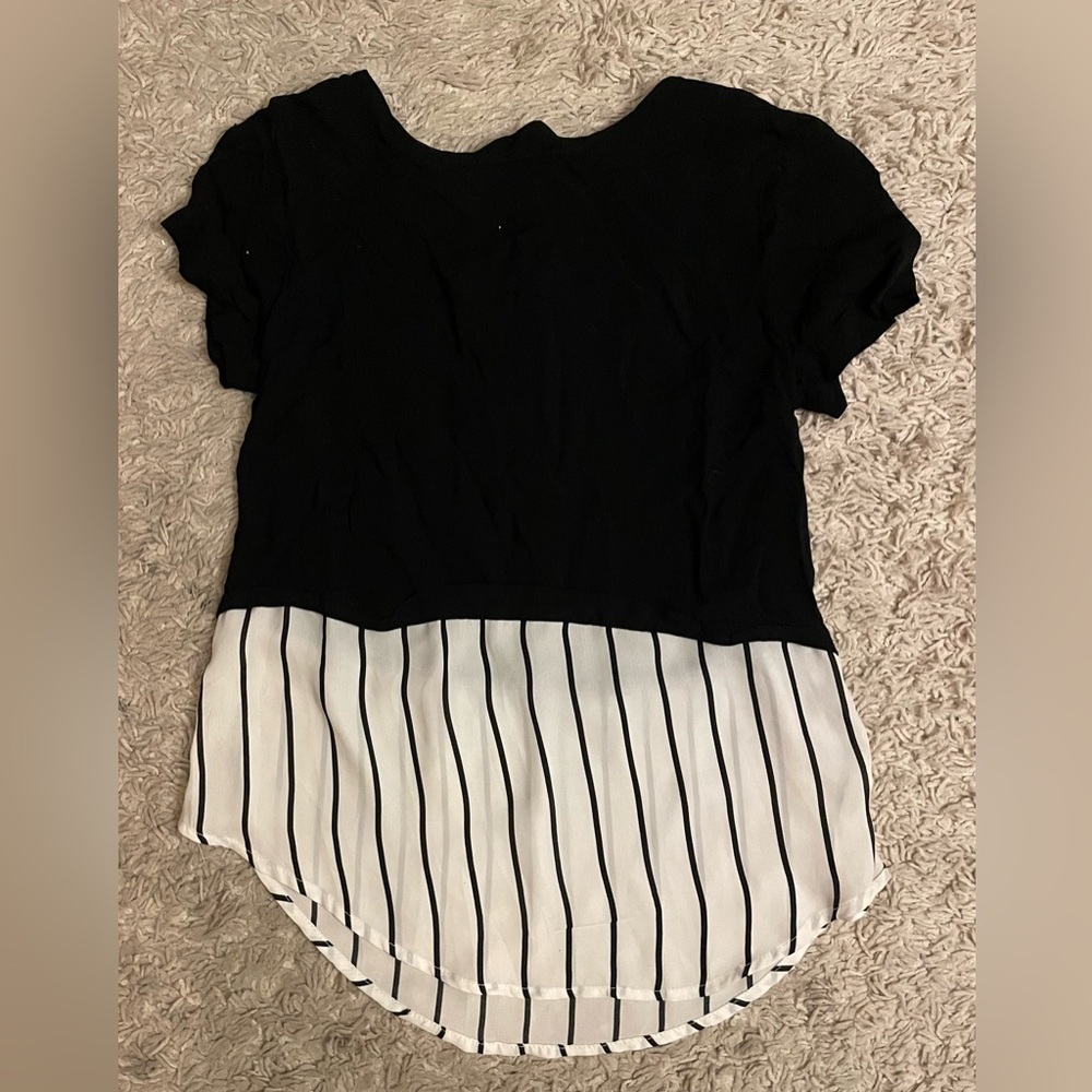 iris Black Top with White Striped Hem